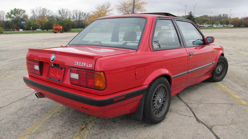 Illustration for article titled At $12,000, Could This Rehabilitated 1991 BMW 318is Restore Your Faith?